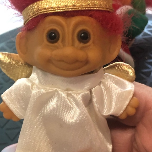 Vintage 1980s Set of Holiday Trolls Carroller and Angel by Russ - Picture 10 of 11